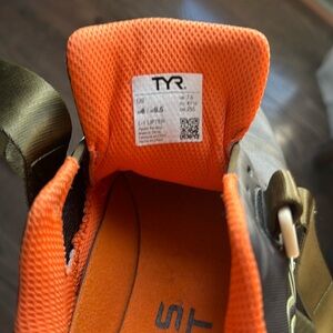 TYR L1 weightlifting shoes